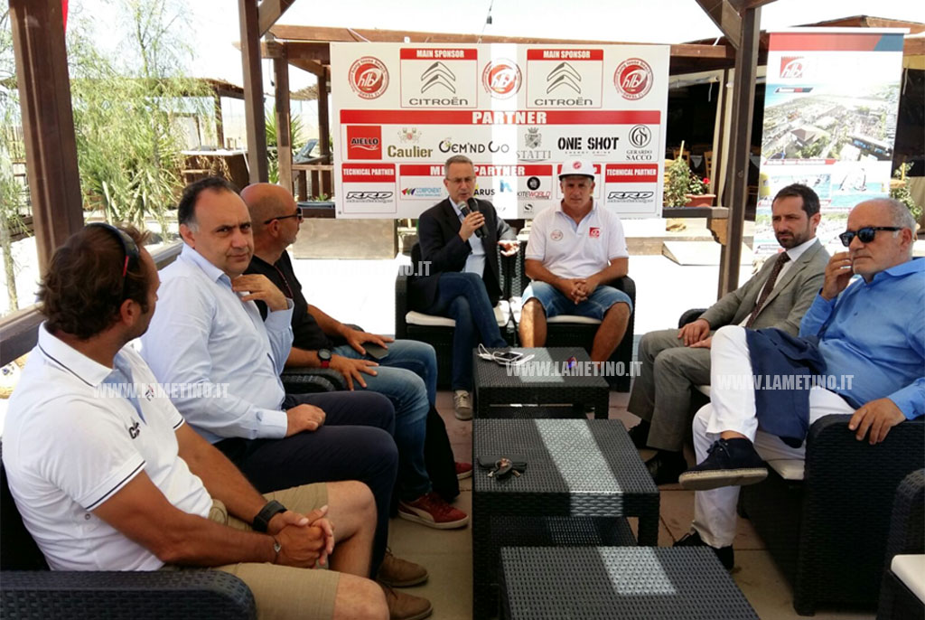 Al via il 12 luglio i campionati di kitesurf: “Gizzeria piccola California d’Europa”