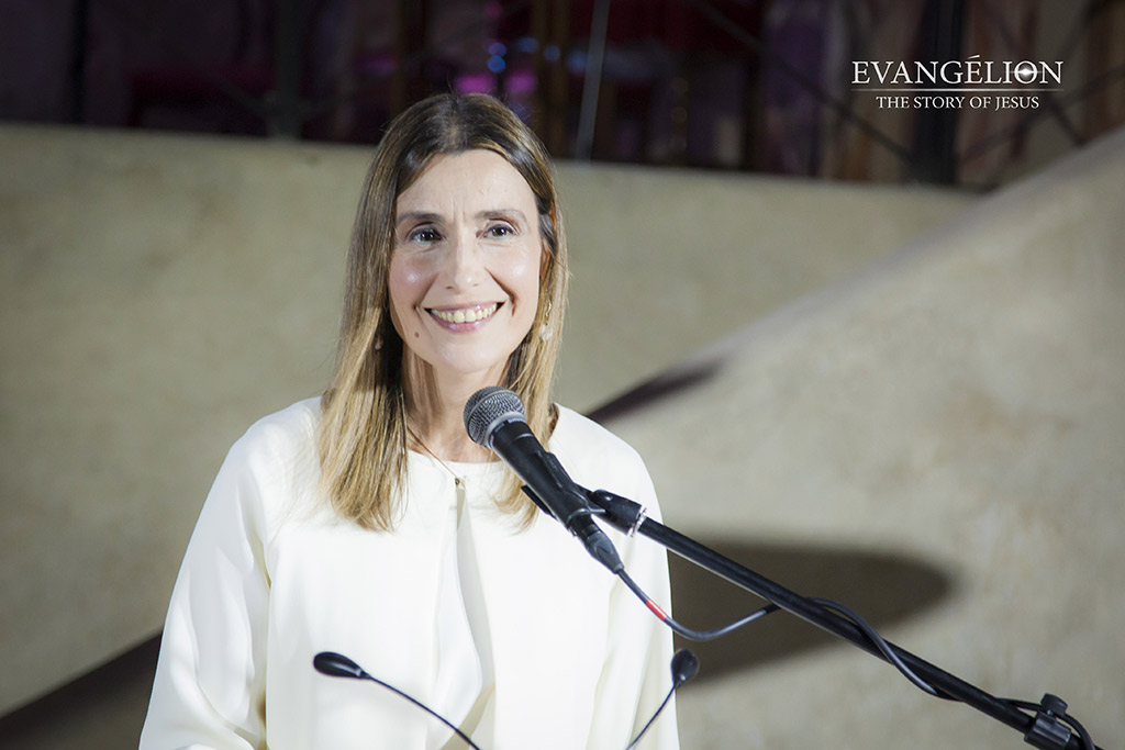Lamezia, Klaudia Koll racconta "La storia di Gesù" il 7 aprile al teatro Grandinetti