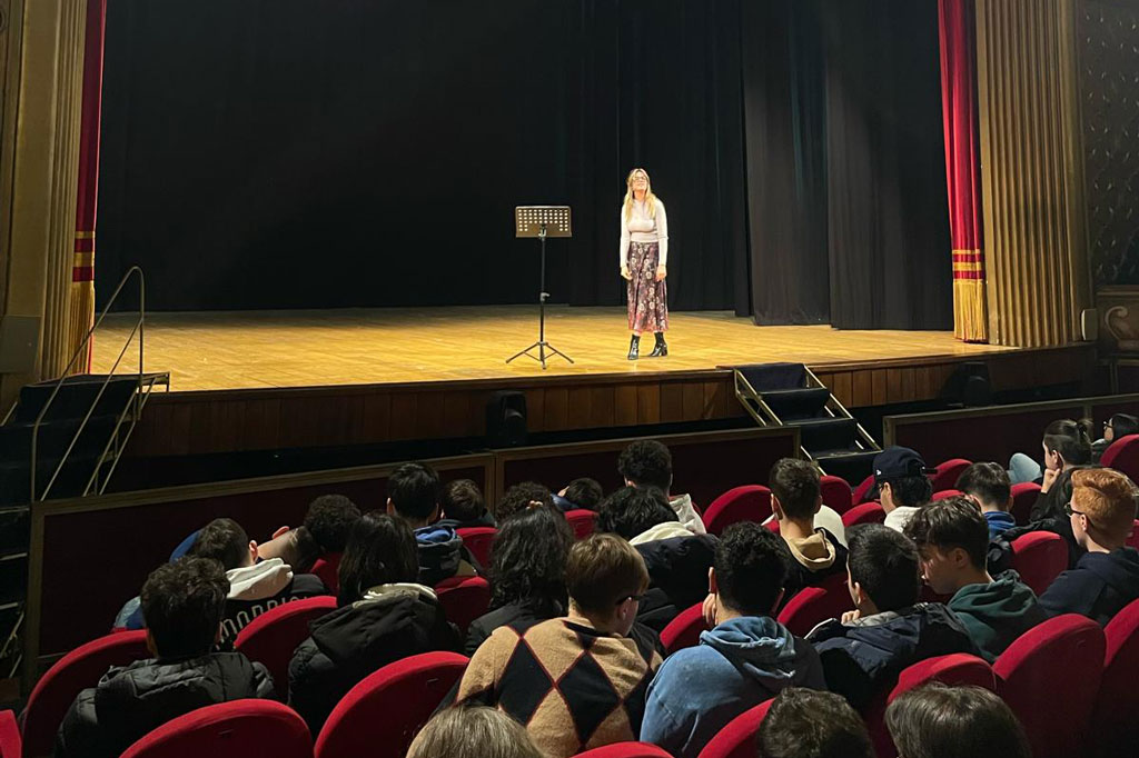 laboratorio-teatrale12_79a67.jpg