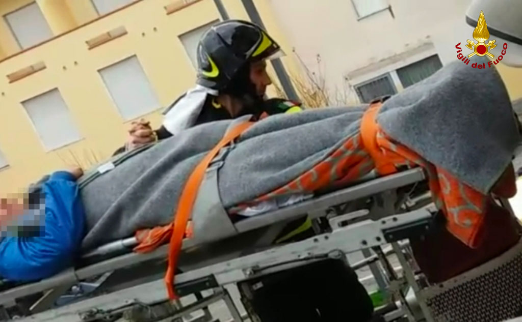 Lamezia: 16enne subisce delicato intervento chirurgico, i ringraziamenti dei genitori ai soccorsi e all’equipe medica