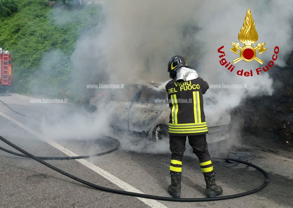 lamezia-auto-fiamme-202076.jpg