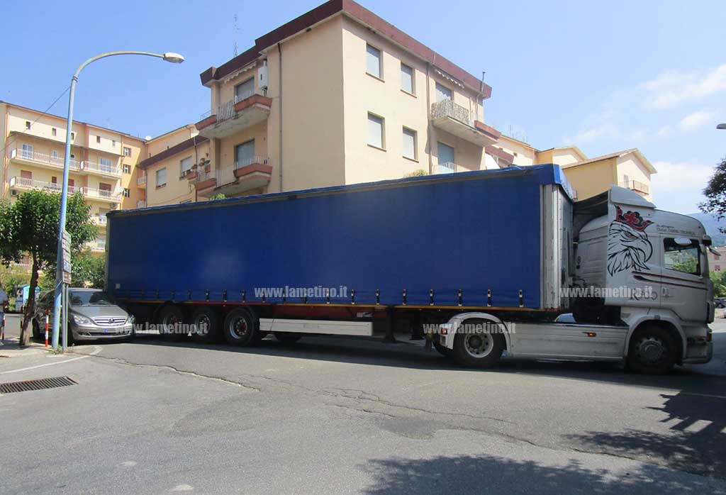 Lamezia, tamponamento in via dei Mille: disagi alla circolazione
