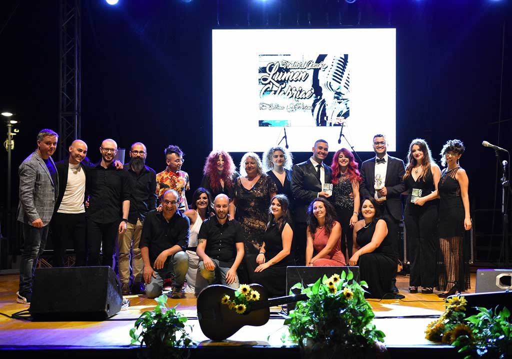 Lamezia, premi alle eccellenze calabresi e musica alla settima edizione del Festival canoro Lumen Calabriae