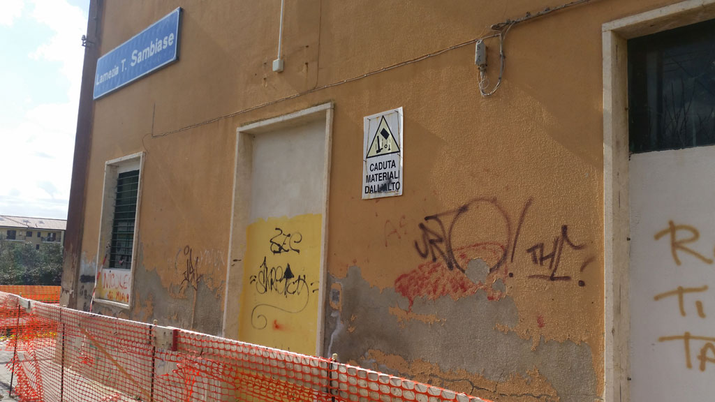 lamezia-t-sambiase-stazione-degrado.jpg