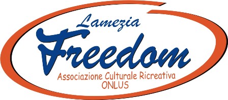 Lamezia Freedom dona ai bambini dell'asilo nido Coccolandia le uova di Pasqua