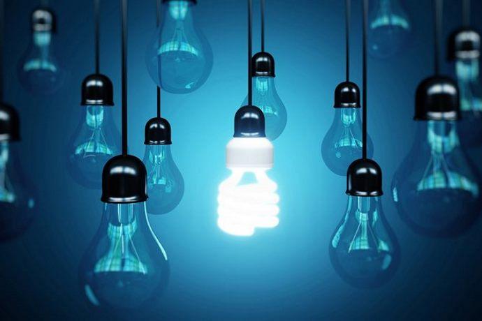 Addio alle lampadine alogene, dal 1 settembre bandite dall'Ue
