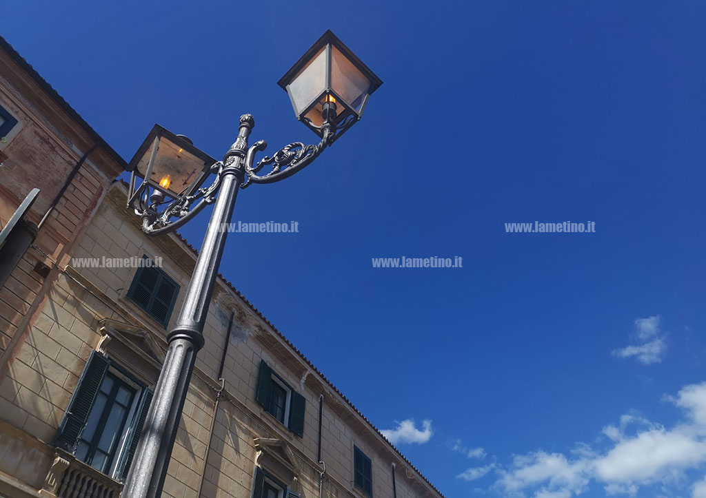 Lamezia, manifesto del Pd per denunciare anomalie su gestione dell'illuminazione pubblica