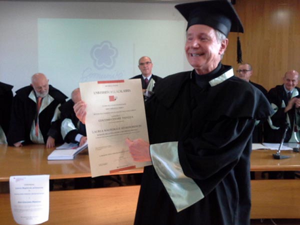 Calabria: conferita laurea honoris causa a don Giacomo Panizza