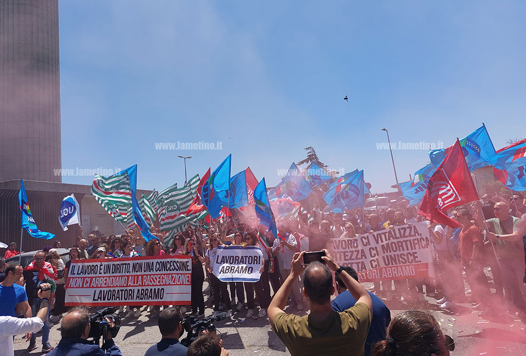 lavoratori-manif-2024-06-06-at-13.12.48_f4792.jpg