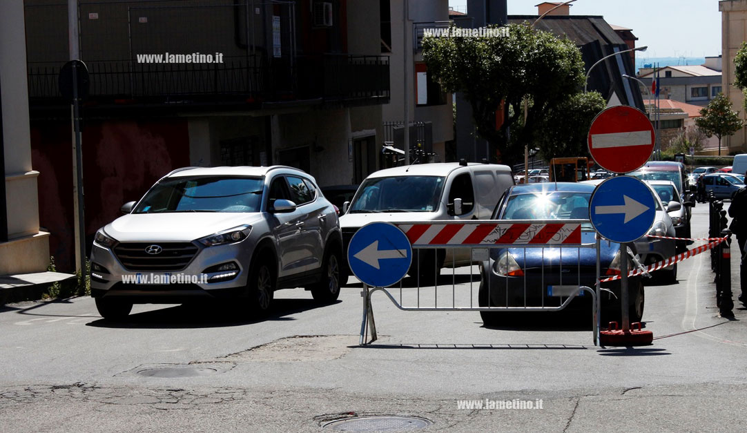 Lamezia: senso unico di percorrenza su via Fermi