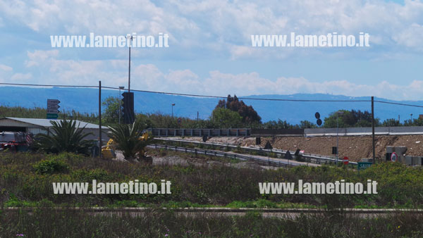 Lamezia: Uomo ha malore e muore mentre percorre rotatoria svincolo A3