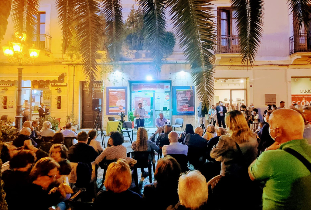 Movimento “Lamezia Bene Comune”: "Su corso Nicotera sede comitato Luigi De Magistris per tutta l'area centrale"