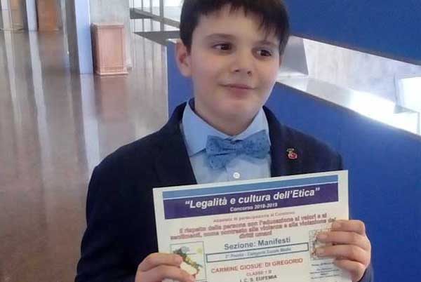 Studente dell'istituto comprensivo di Sant'Eufemia sul podio al concorso nazionale "Legalità e Cultura dell'Etica"
