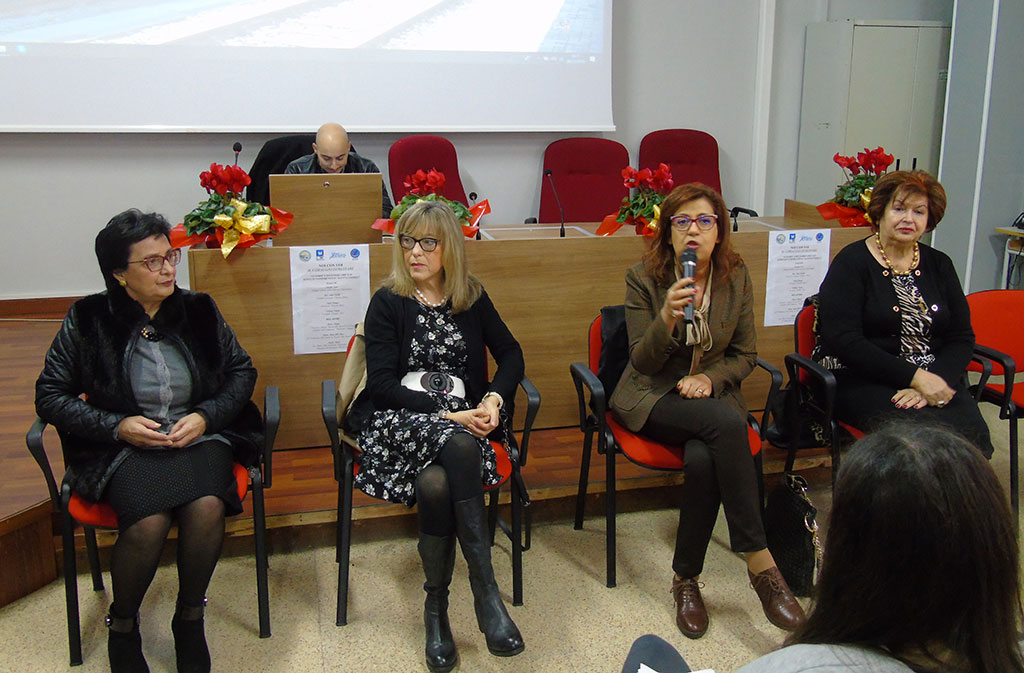 La legalità tra confronto e dialogo nel dibattito all’istituto Sant'Eufemia Lamezia 