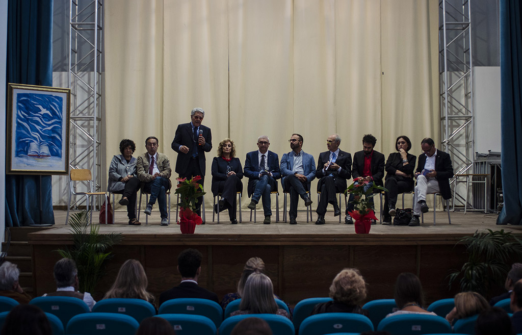 Prima giornata del festival Leggere&Scrivere a Vibo con il viceministro Fioramonti