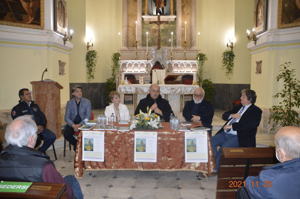 Presentato “Vita semplice di fra' Francesco di Paola in Calabria” di Padre Giovanni Cozzolino
