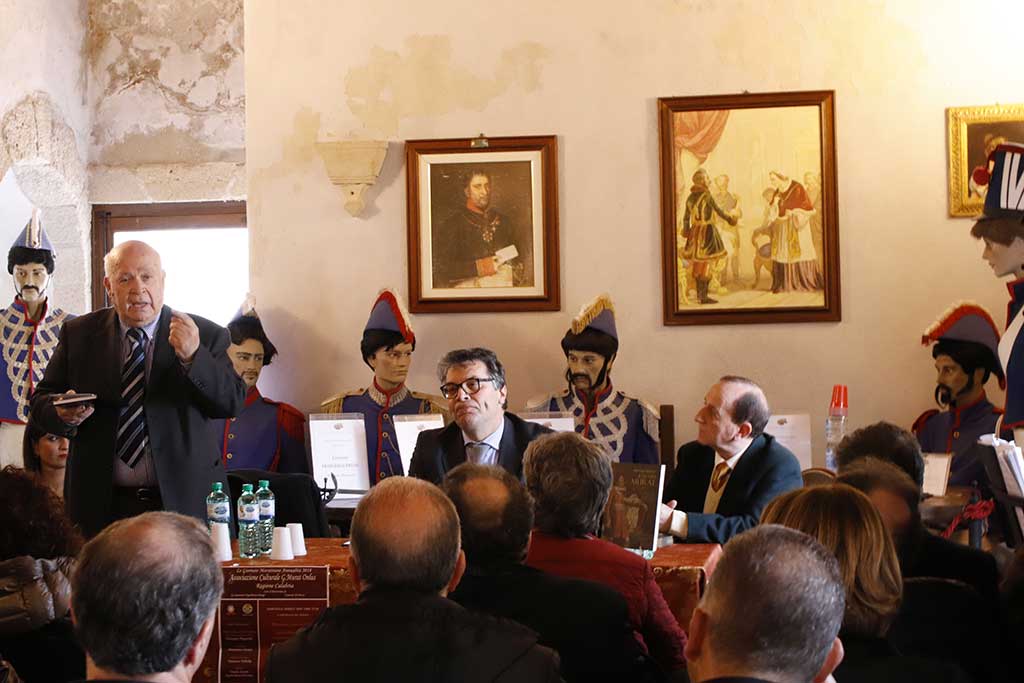 libro-villella-7042019.jpg