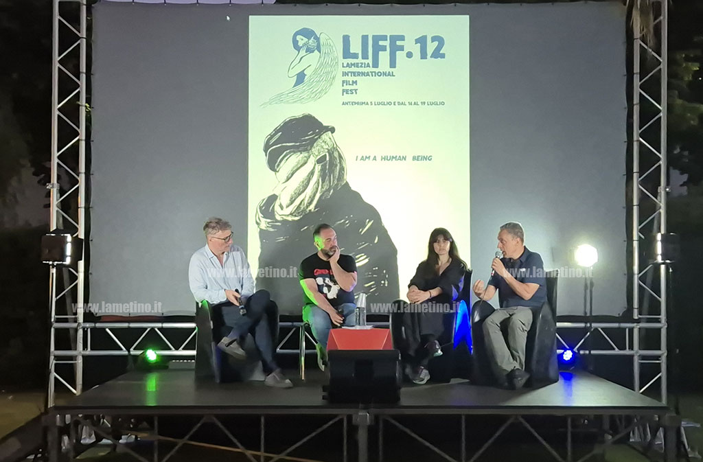 liff04121_44627.jpg