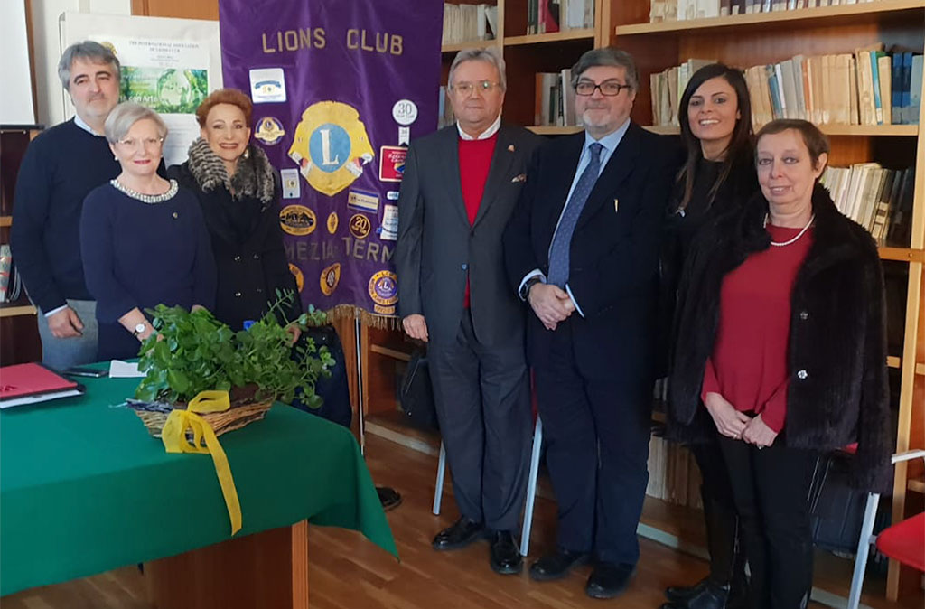 lions-club-lamezia-151218.jpg