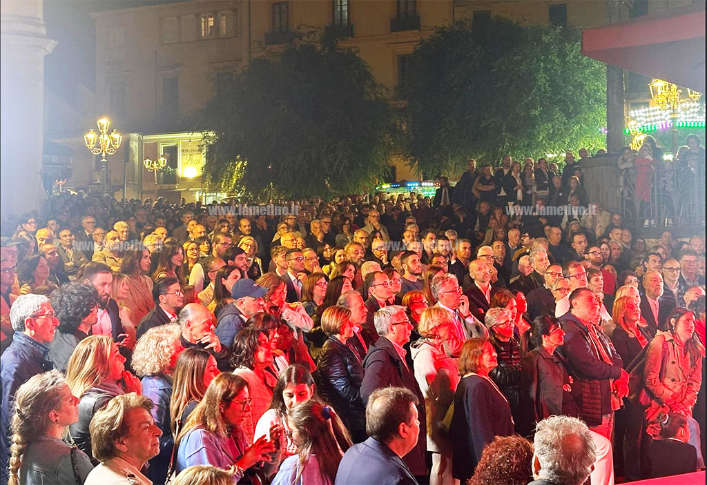 lo-moro-2025-05-23-alle-22.17.09_f2cdf.jpg