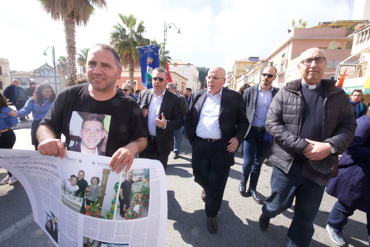 locri_corteo_contro_le_mafie__-_6.jpg