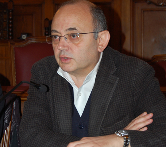 Rifiuti, assessore Nicastro: “Nessun trasferimento da Calabria verso regione Puglia”