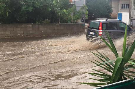 Lotti abusivi sequestrati nel cosentino, gli inquirenti: "Possibili cause alluvione del 2015"