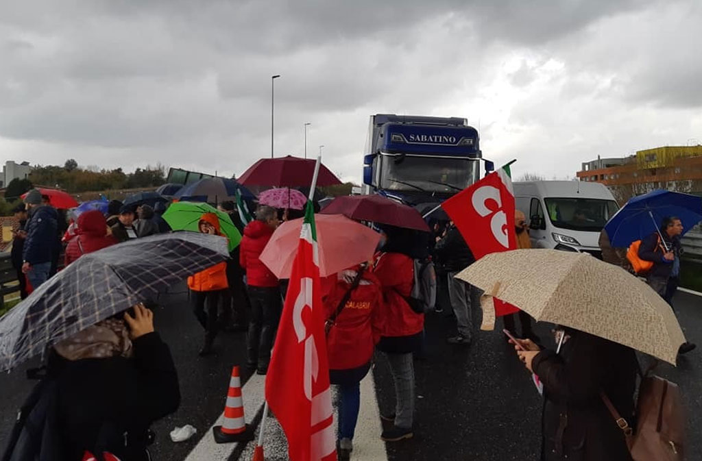 Nuova protesta per gli Lsu-Lpu calabresi, oggi strade bloccate a Rende e Reggio