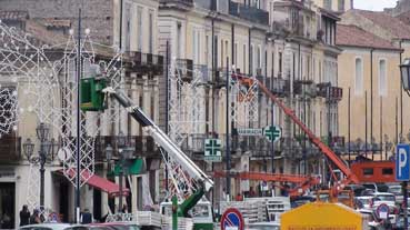 Festa Sant'Antonio, installate le luminarie