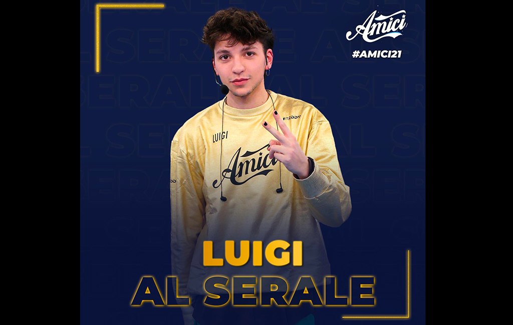 Amici 21, il giovane cantante lametino Luigi Strangis si aggiudica la “maglia dorata del serale”