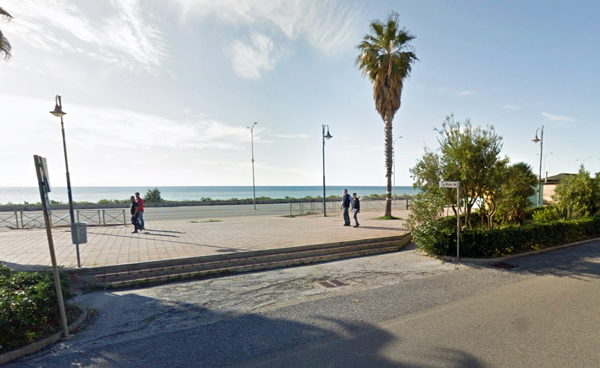 lungomare-falerna-cani_1f649_c6f70.jpg