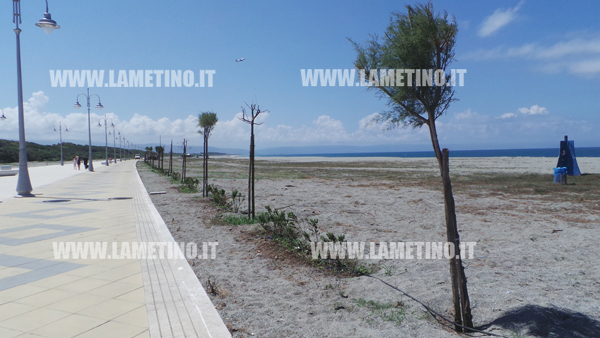 Lamezia: Stanziati 57.950 euro per tredici nuove passerelle su spiaggia Marinella