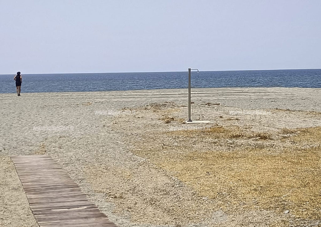 lungomare13.51.59_31fed.jpg