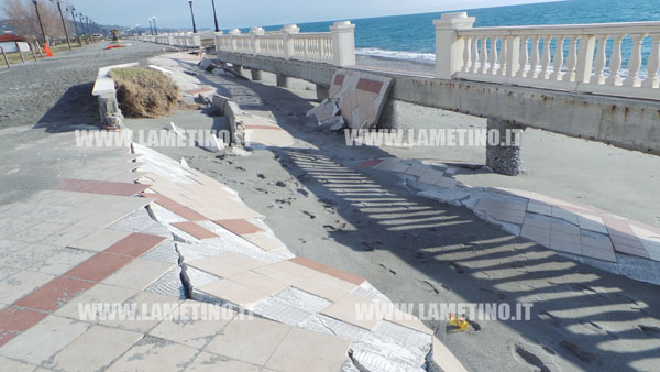 Danni del maltempo lungo la costa, situazione sempre più critica