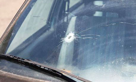 Colpi di pistola contro auto consigliere comunale di Stilo, indagini in corso