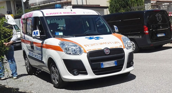 Lamezia, 61enne si toglie la vita nella sua abitazione