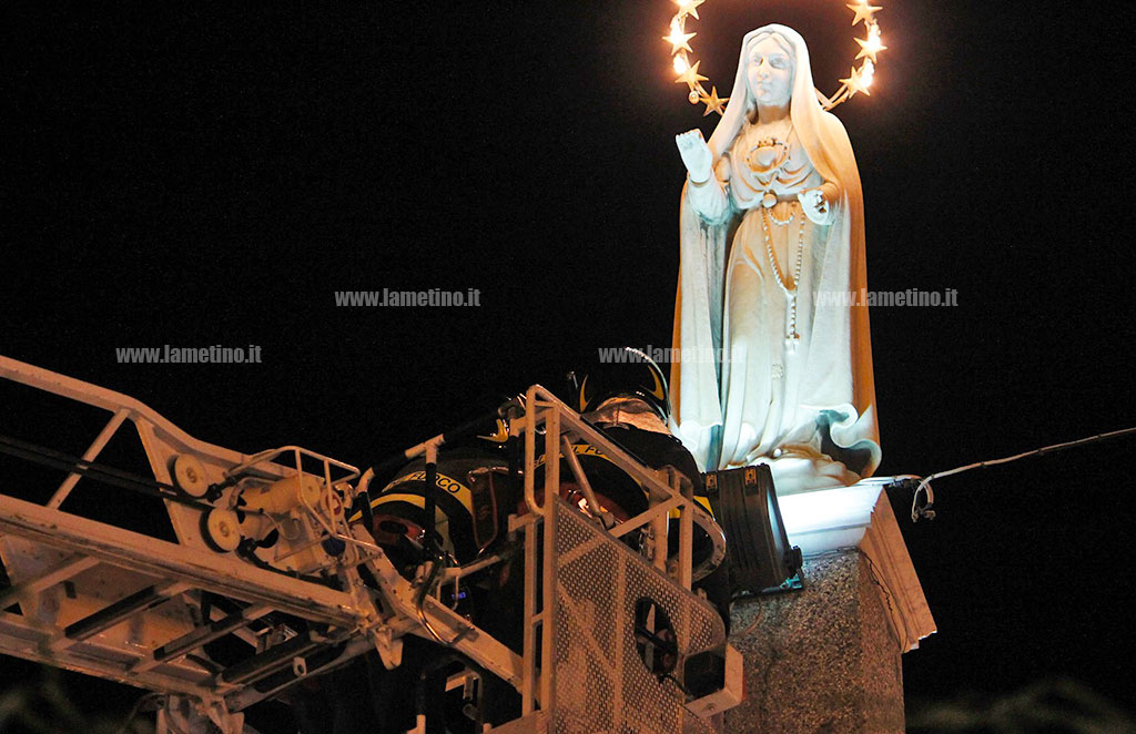Lamezia, sabato il tradizionale omaggio floreale alla Madonnina dell'Immacolata in Piazza Ardito