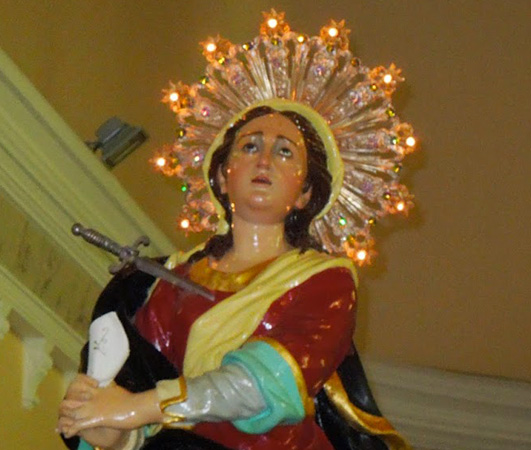 Rubati orecchini della Madonna dell'Addolorata a Limbadi 