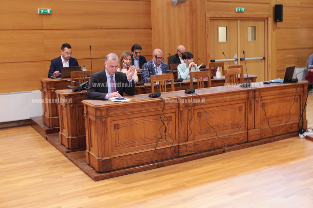 maggioranza-at-12.20.321_4019a.jpg