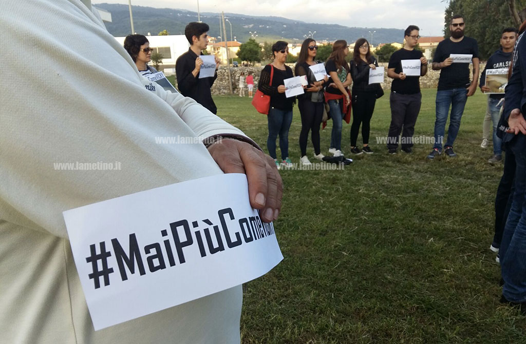 Lamezia: #maipiùcomevicky, flash mob al parco Impastato a difesa degli animali