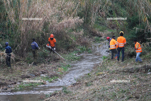 malgrado-tutto-torrente-piazza-pulizia-2.jpg