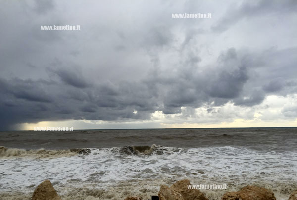 Maltempo, Protezione Civile Calabria prolunga allerta gialla
