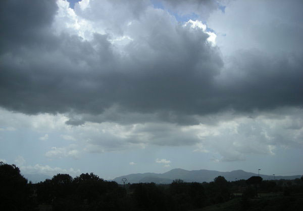 Meteo, novembre porta l’autunno: in arrivo piogge anche in Calabria