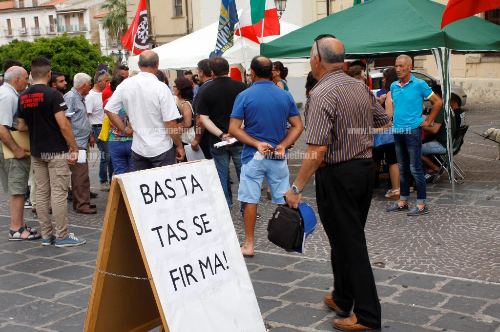 Lamezia: Sovranità, raccolte oltre 300 firme contro Tari