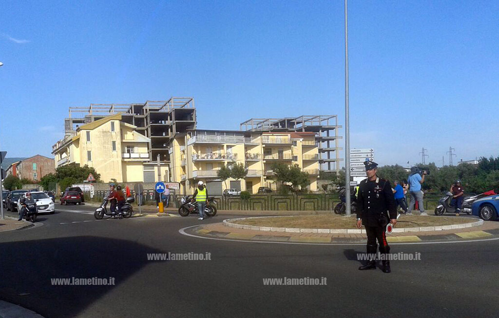 manifestazione-vittime-strada-lamezia-2015-3.jpg