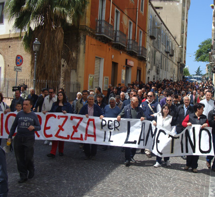 Lamezia, manifestazione cittadini contro furti nelle abitazioni