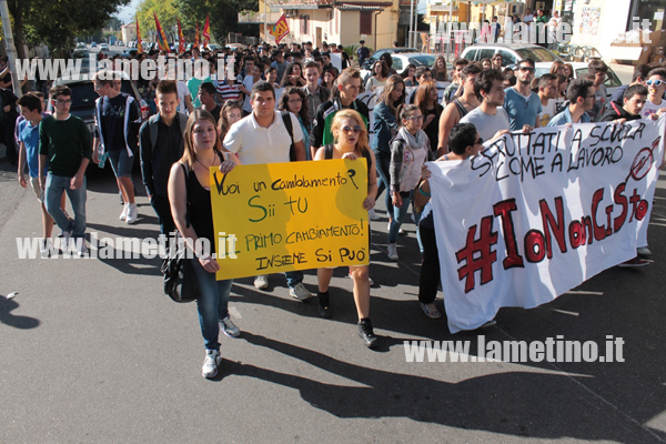 manifestazione_scuola_3.jpg