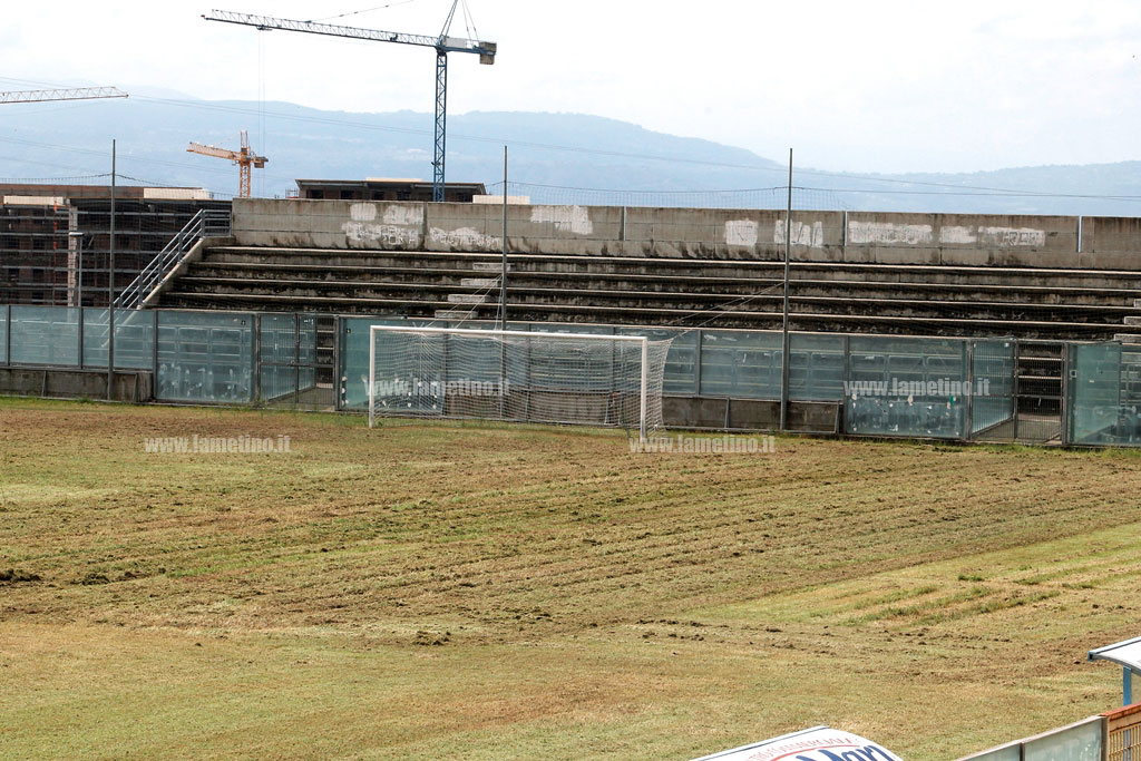 manto-erboso-stadio_ok_1.jpg