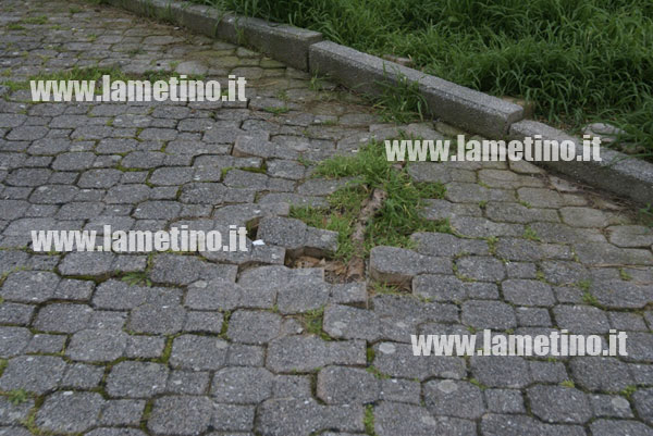 marciapiede-via-sapri.jpg