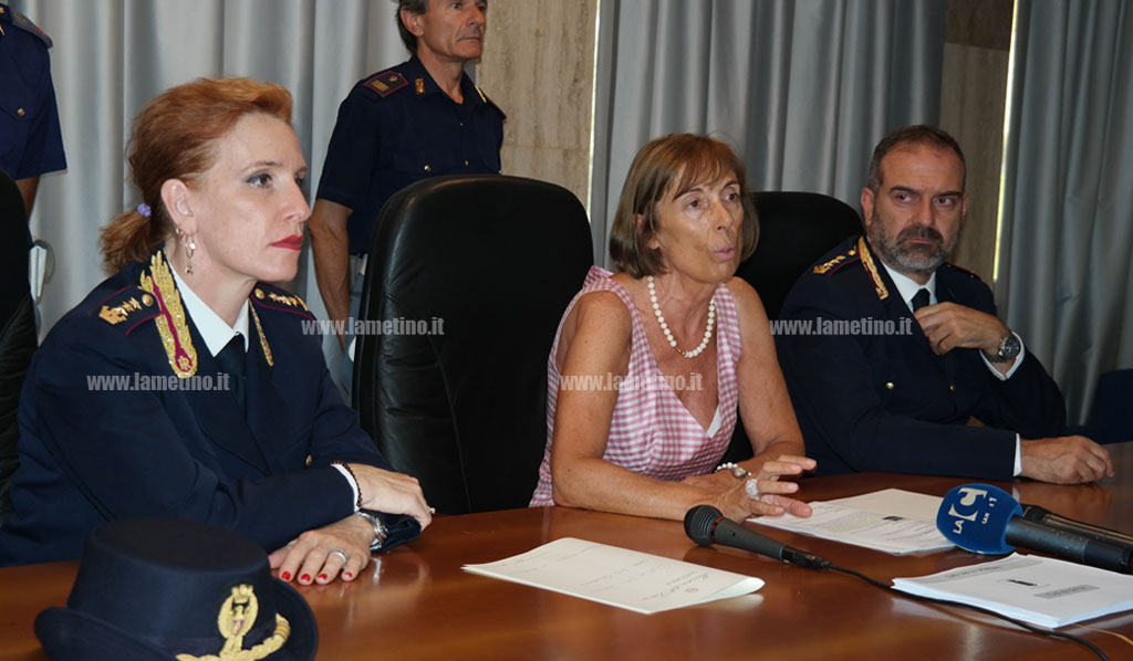 marco-chiacchiera-lamezia-presentazione-polizia-2017.jpg